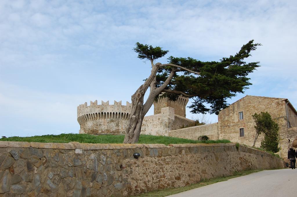 Agriturismo Quattro Pini Castagneto Carducci Exterior foto